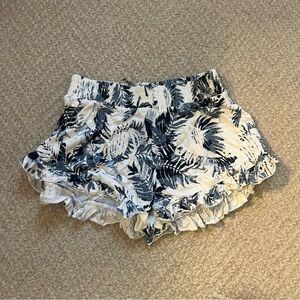 NWT Flowers by Zoe Shorts